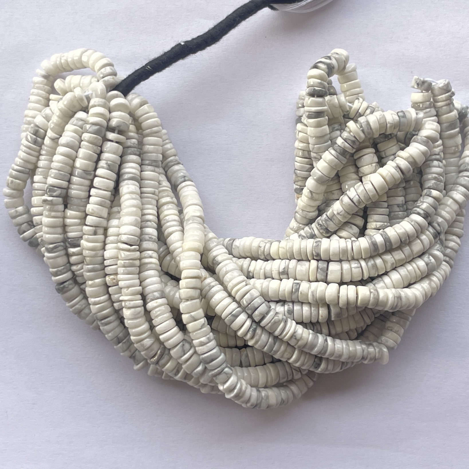 5mm Natural White Howlite Smooth Heishi Tyre Gemstone Beads