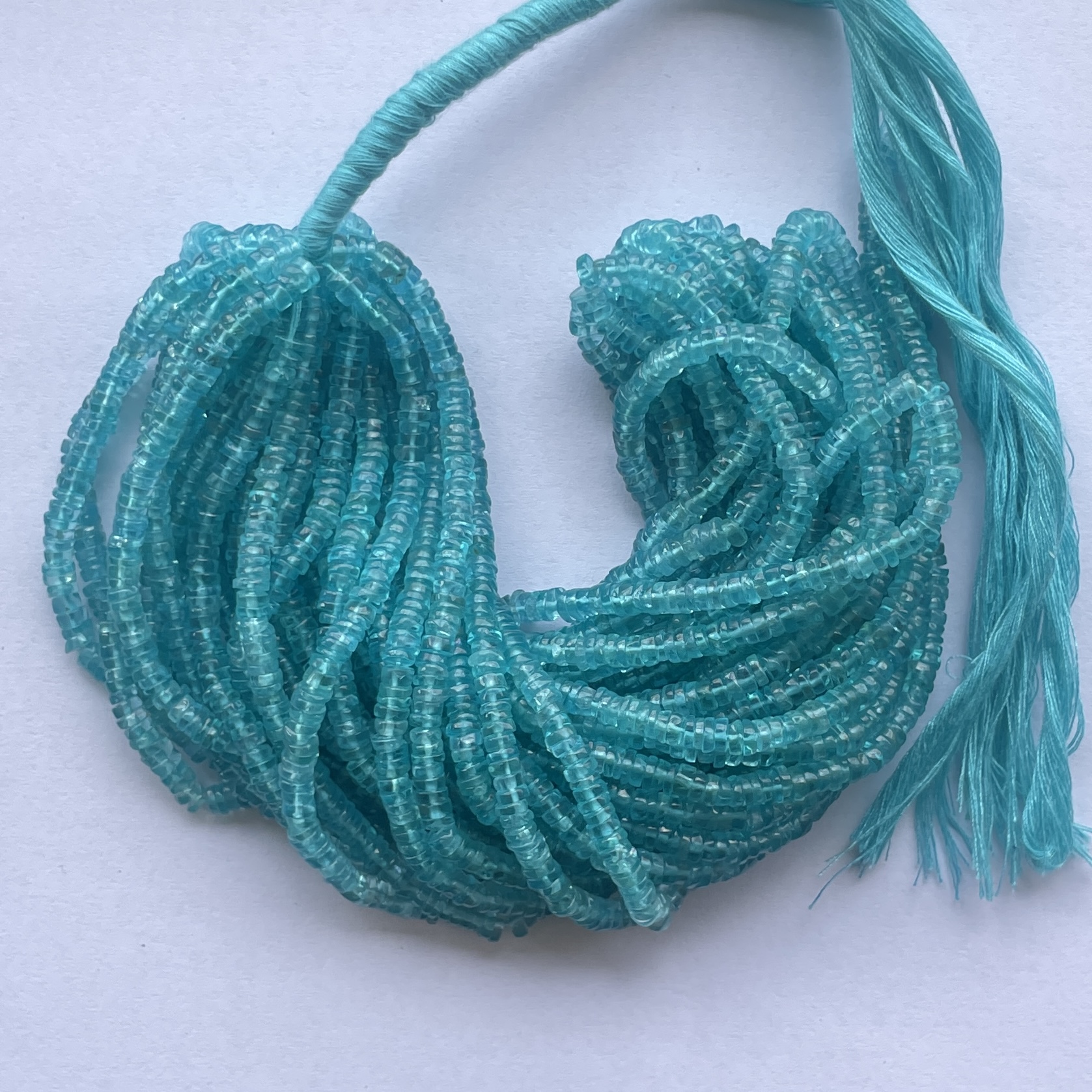 5mm Natural Sky Blue Apatite Smooth Heishi Tyre Gemstone Beads