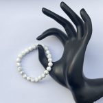 8mm Natural White Howlite Smooth Round Beads Bracelet